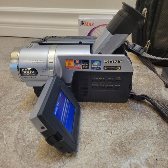 Sony DCR-TRV140E Digital8 Tape Digital Video Camera HANDYCAM Full Working Set - Picture 2 of 14
